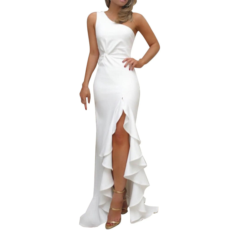 Vestido  feminino branco, um ombro, sem mangas, bainha com babados, assimétrico, torção, fenda, sexy, bodycon, festa, boate